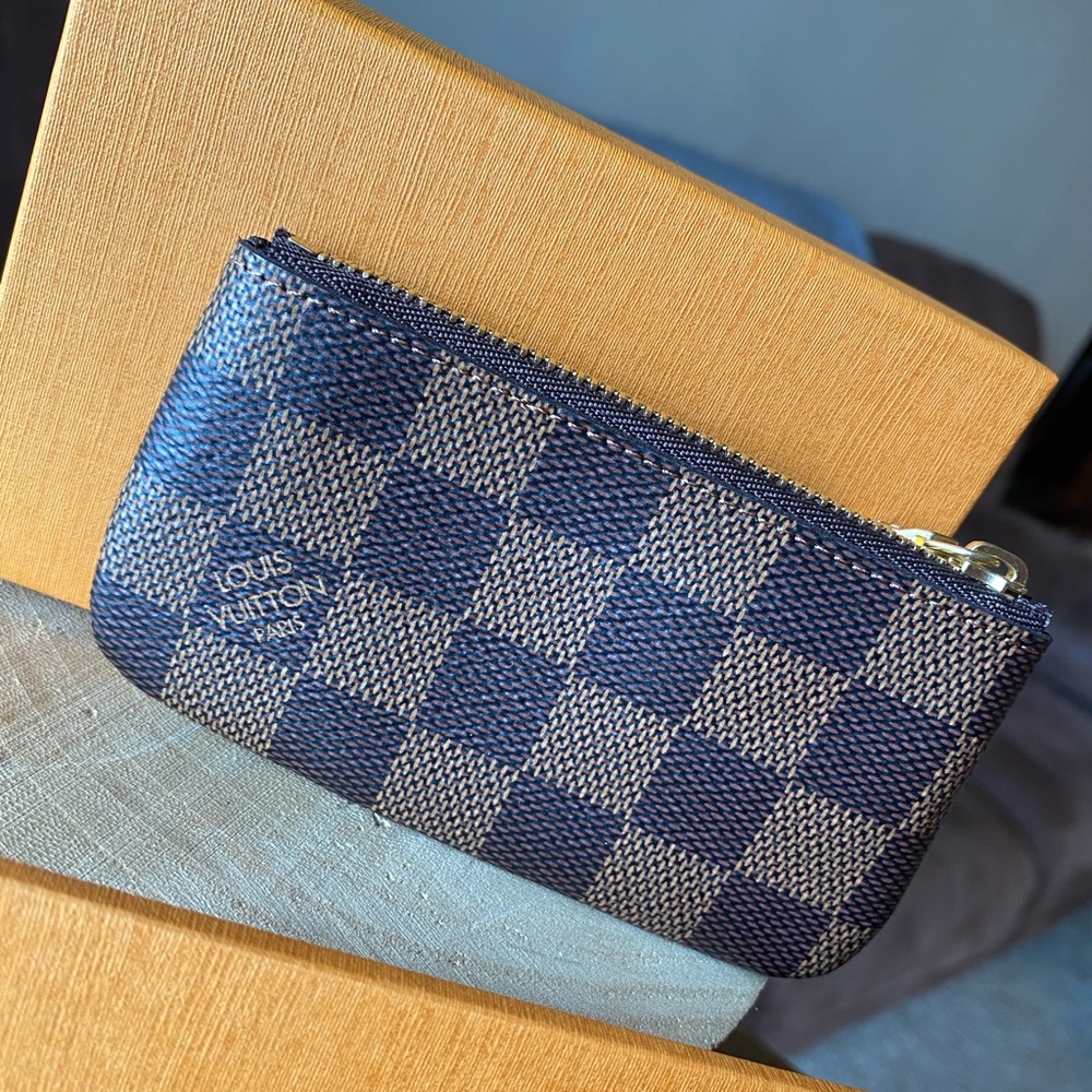 🤎🖤 Louis Vuitton Key Pouch, Damier Ebene 🖤🤎
